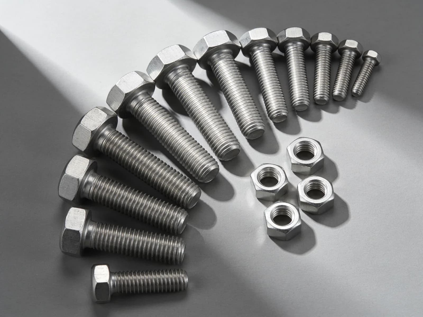 Hex Bolt Assortment — Zinc-plated steel, 120 pieces, M4–M10